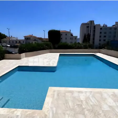 L'instant Soleil Au Lavandou * لو لا فاندو